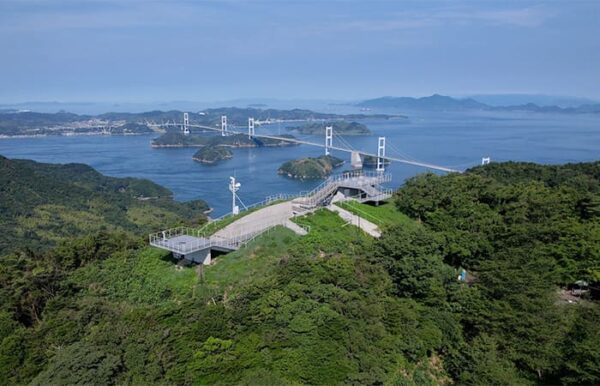 愛媛県 今治市 しまなみ海道 大島 亀老山展望公園 建築家 隈研吾