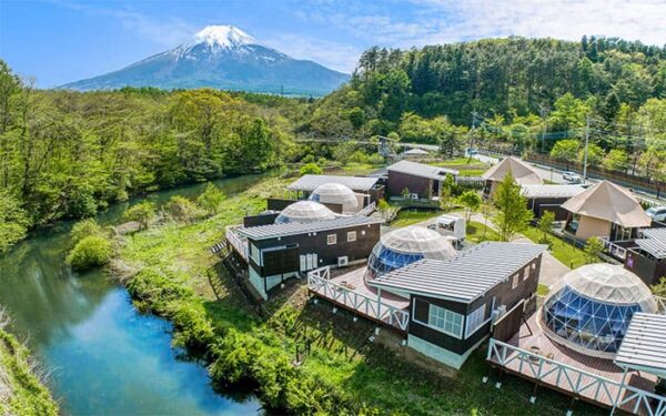 グランドーム富士忍野 温泉 グランピング