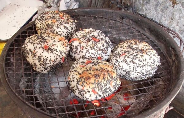 青森市 横山商店 焼きおにぎり